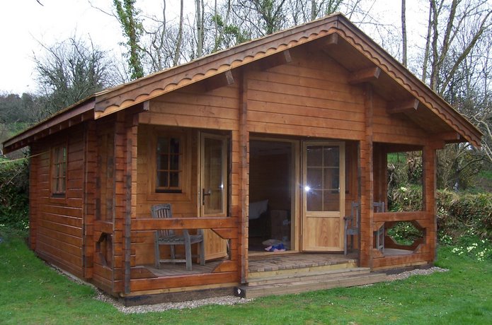 Interlocking Log Cabin, Modbury, Devon