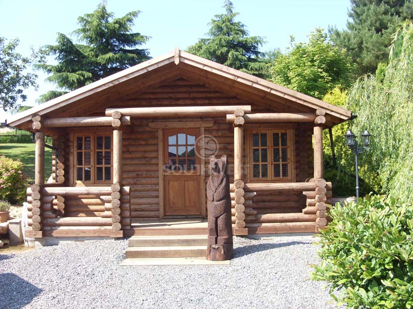 180mm Round Log Cabin, 6m x 6m with 1.5m veranda